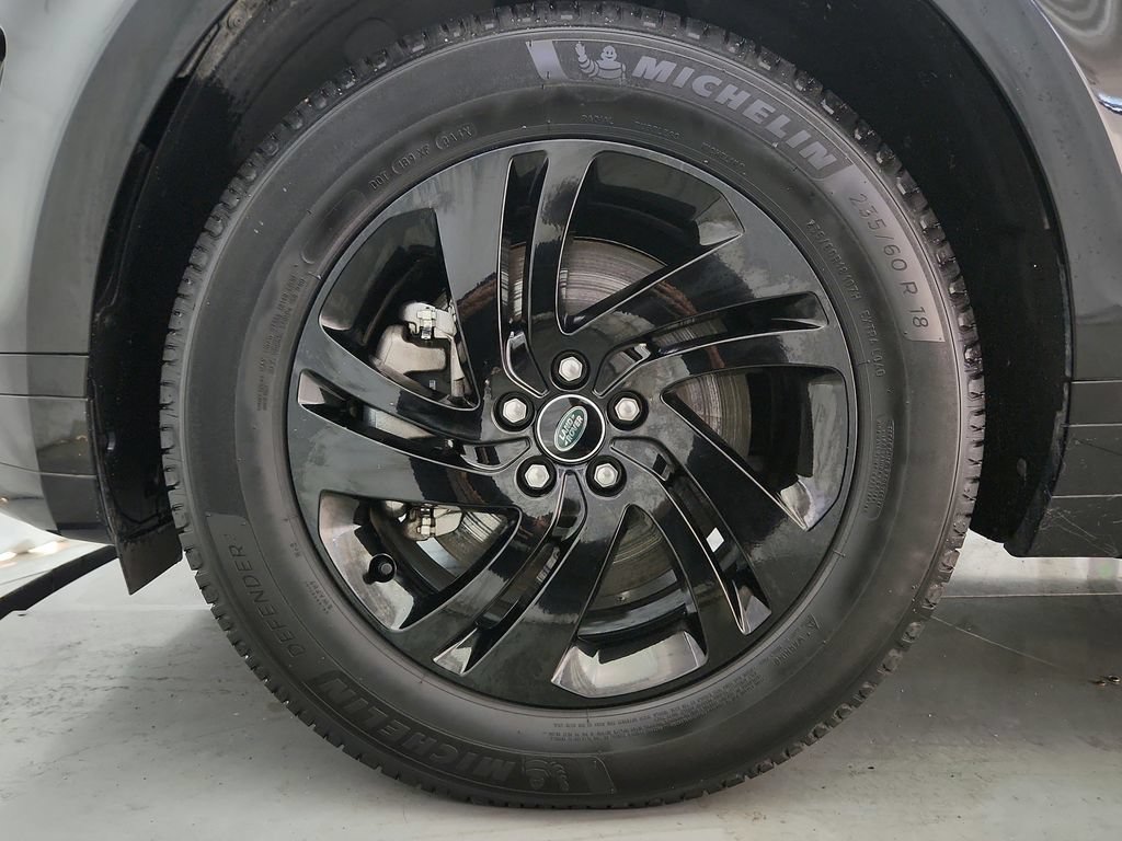 Used 2023 Land Rover Range Rover Evoque R-Dynamic S AWD/4WD image 34