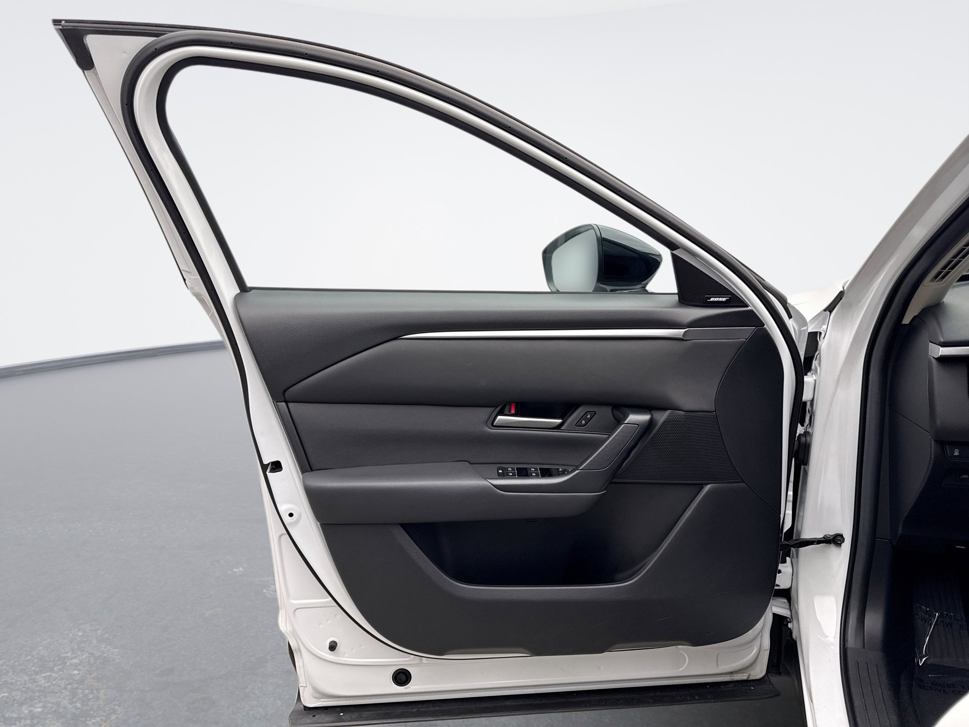 Used 2024 MAZDA CX-50 AWD 2.5 S w/ Cargo Package image 9