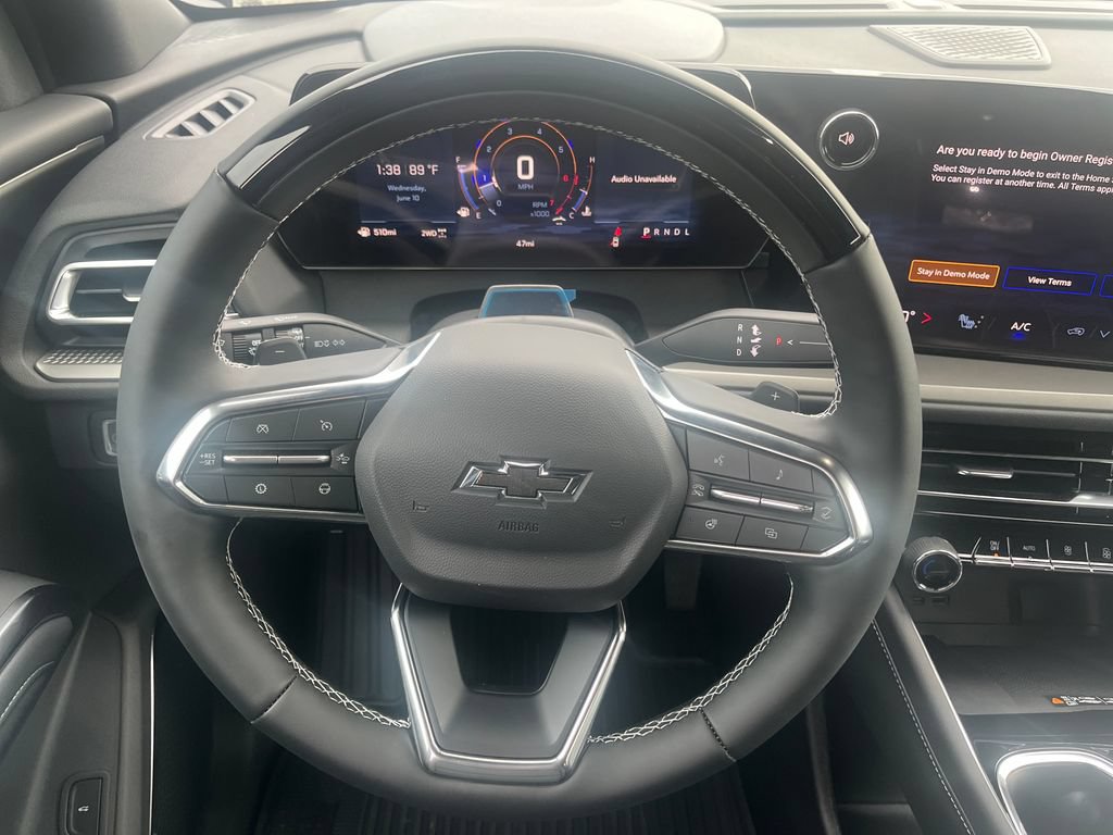 New 2026 Chevrolet Traverse LT w/ Enhanced Driving Package AWD/4WD image 16