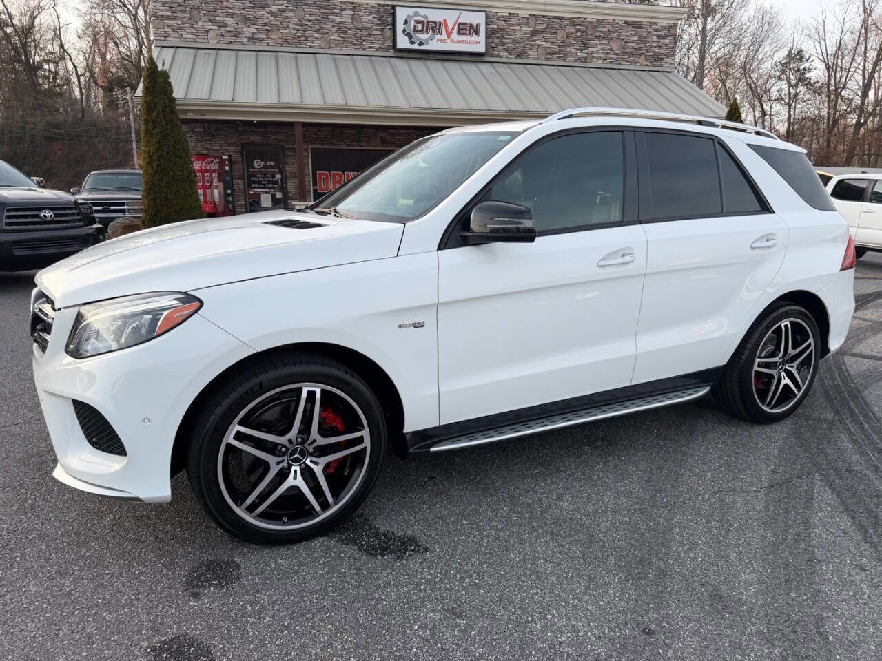 Used 2017 Mercedes-Benz GLE 43 AMG 4MATIC image 1