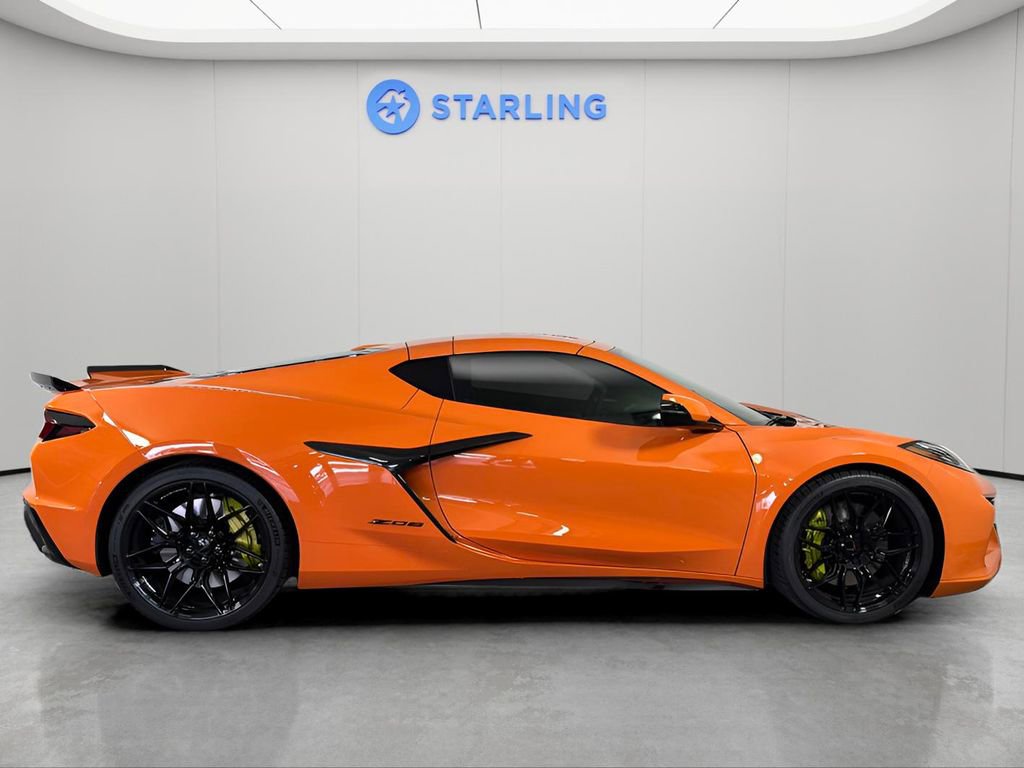 Used 2023 Chevrolet Corvette Z06 w/ Stealth Interior Trim Package RWD image 11