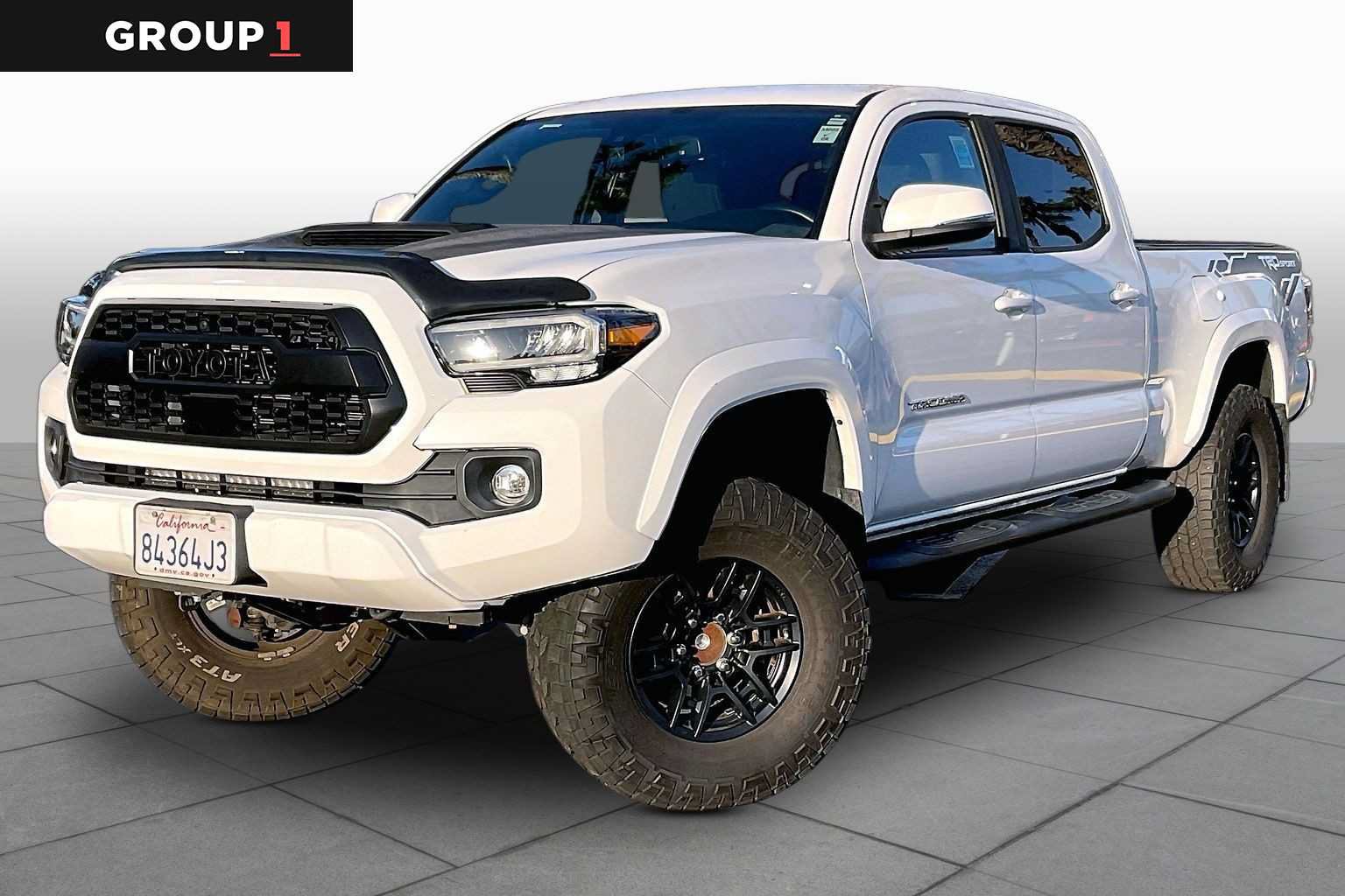 Used 2022 Toyota Tacoma TRD Sport w/ Technology Package RWD image 1