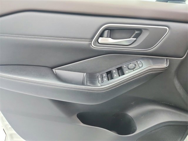 Used 2021 Nissan Rogue SV w/ Premium Package image 31