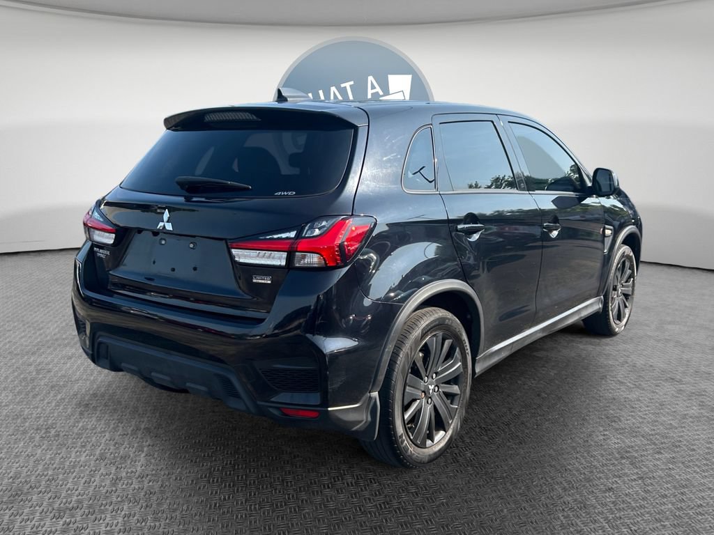 Used 2023 Mitsubishi Outlander Sport LE AWD/4WD image 3