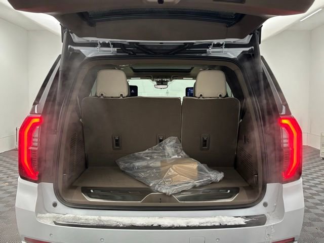 New 2026 GMC Yukon Denali w/ Denali Reserve Package image 12