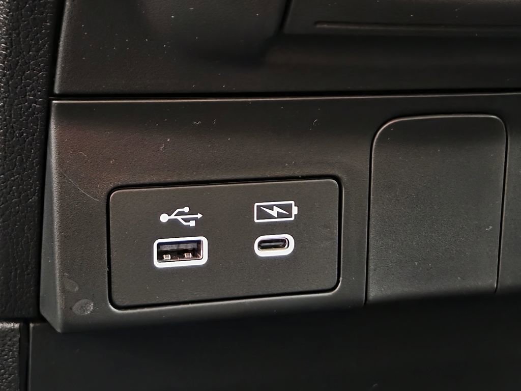 New 2026 Honda Odyssey Touring image 16