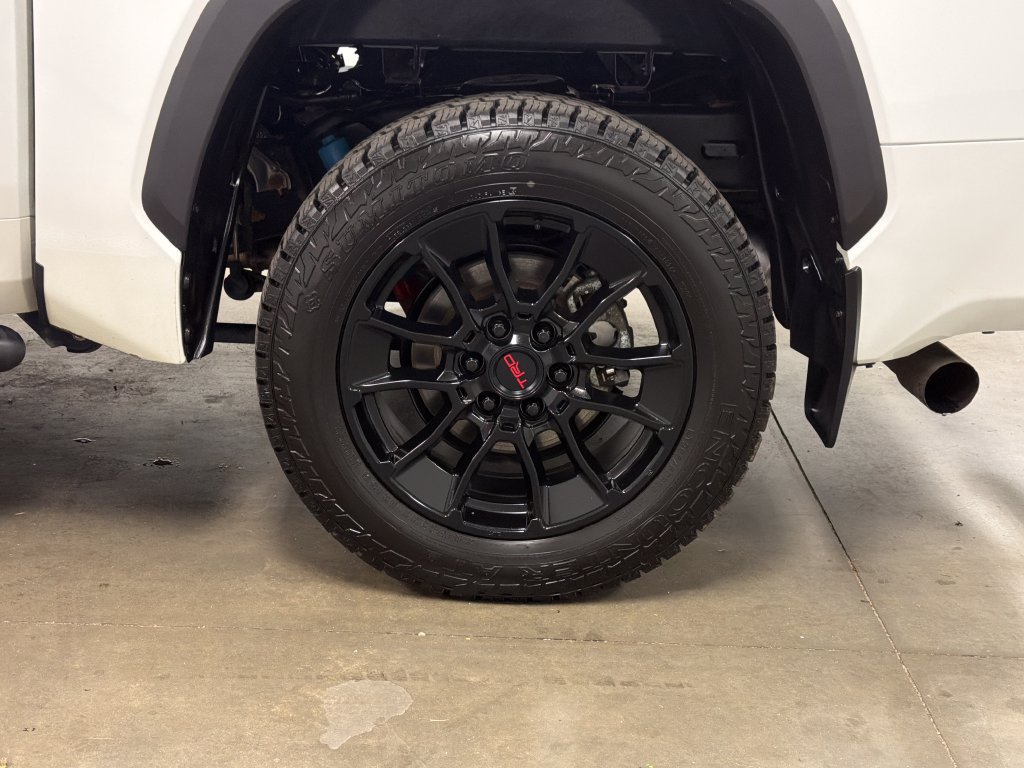 Used 2022 Toyota Tundra Limited w/ TRD Off-Road Package AWD/4WD image 13