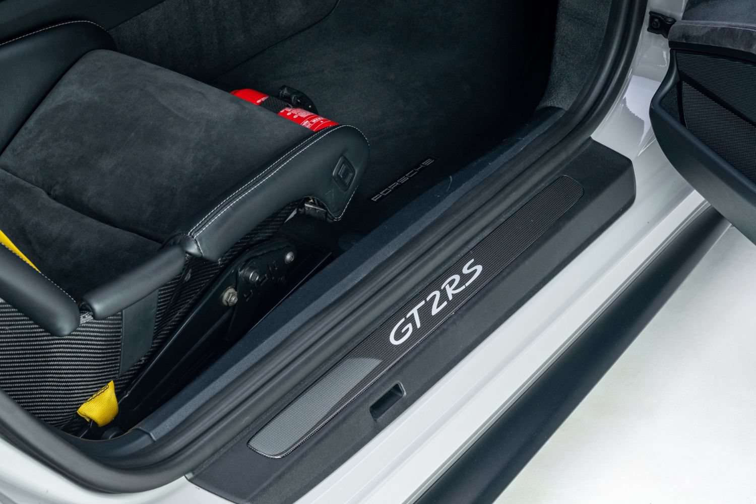 Used 2018 Porsche 911 GT2 RS RWD image 79