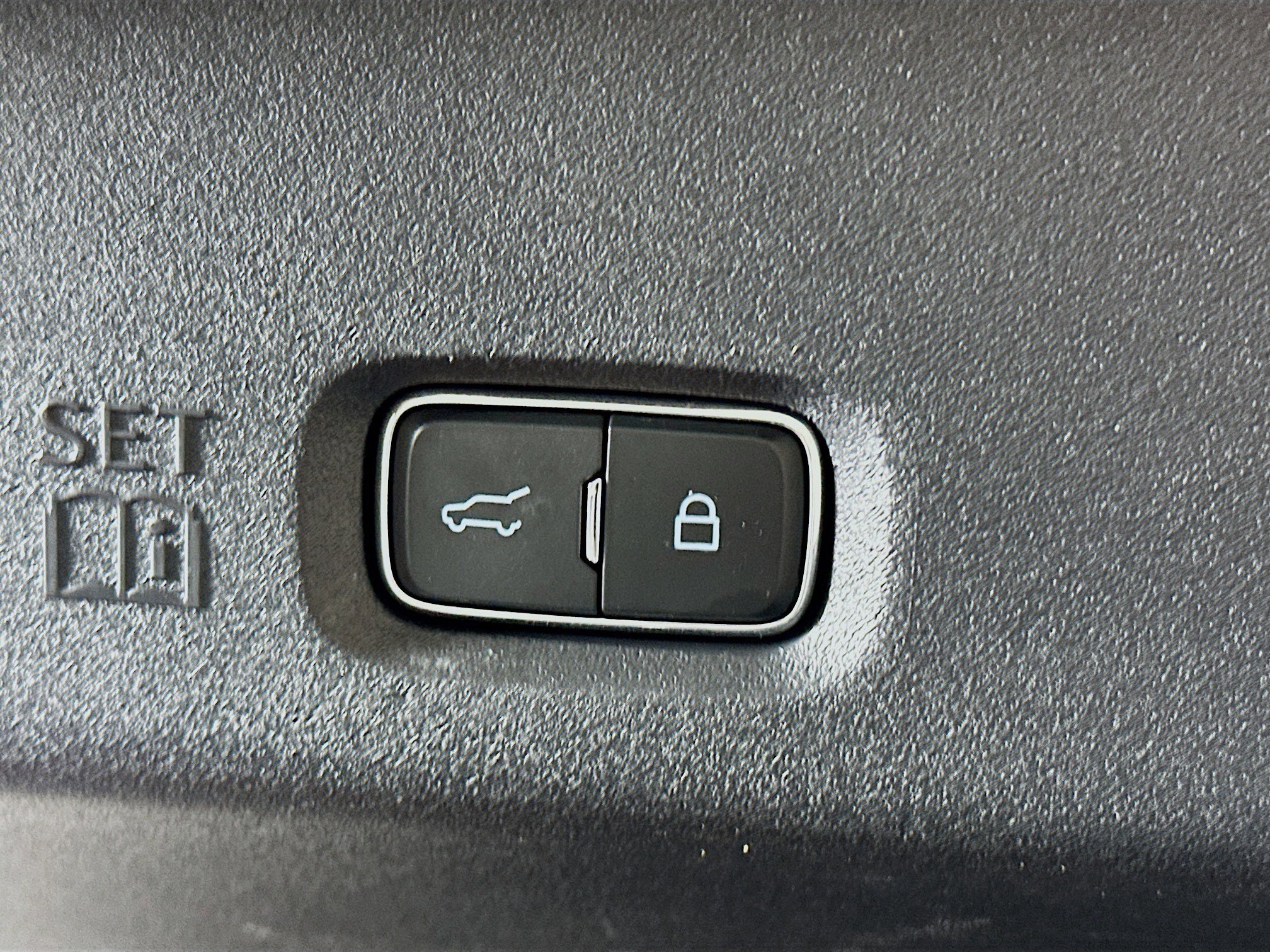 Used 2025 Ford Expedition Tremor image 32