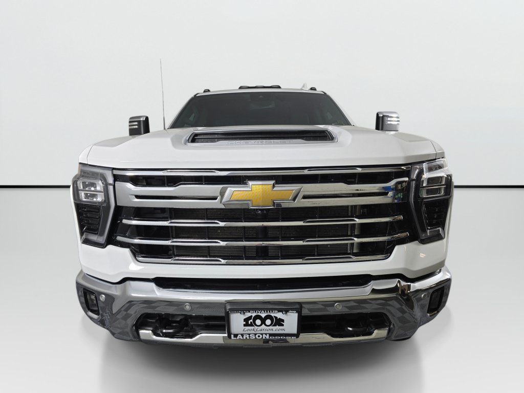 Used 2024 Chevrolet Silverado 3500 LTZ w/ LTZ Plus Package AWD/4WD image 9