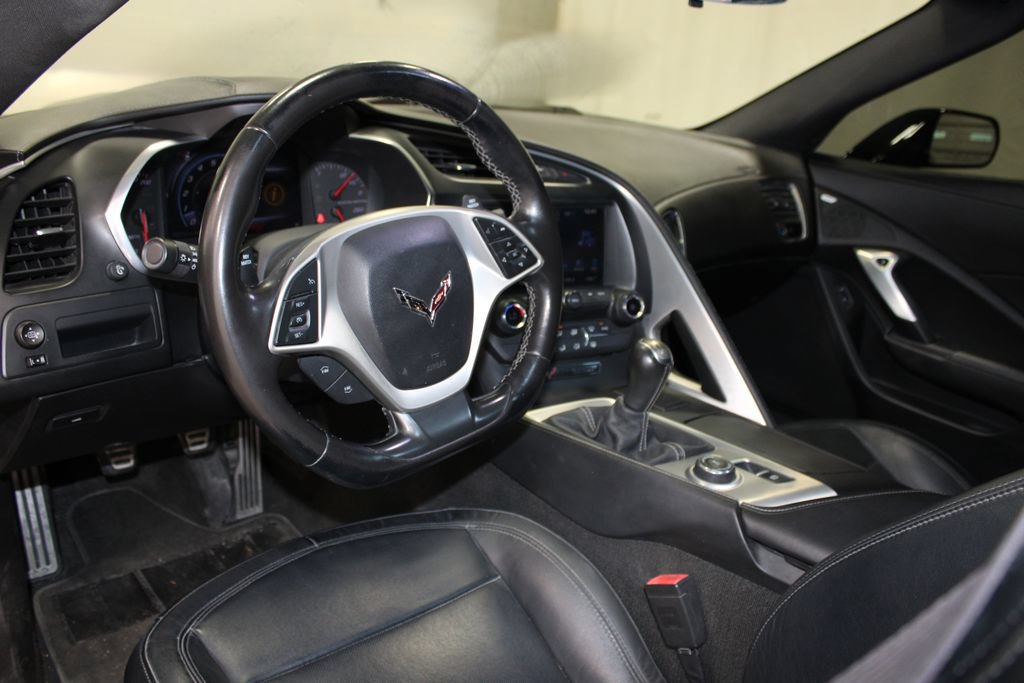 Used 2016 Chevrolet Corvette Stingray Coupe w/ Carbon Flash Badge Package RWD image 21
