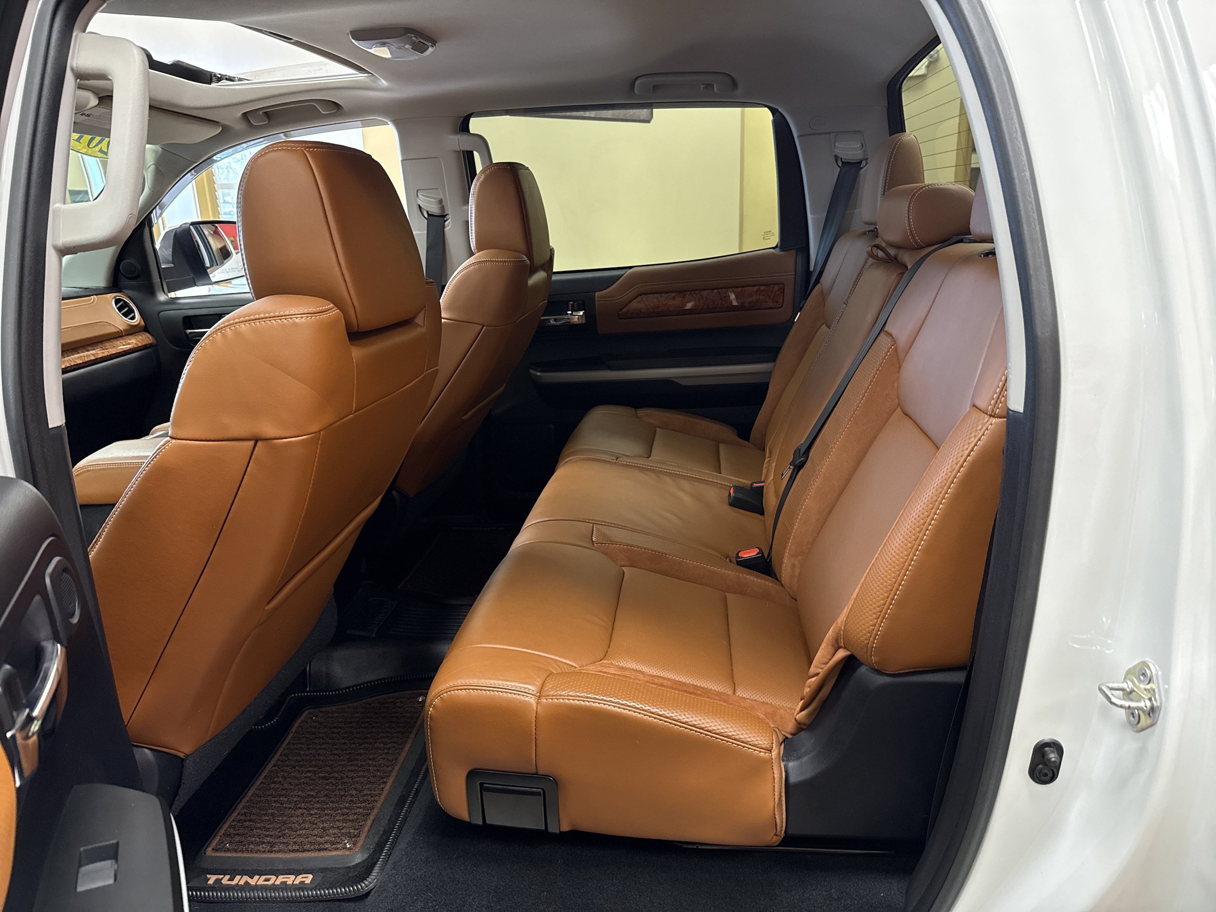 Used 2018 Toyota Tundra Platinum AWD/4WD image 10
