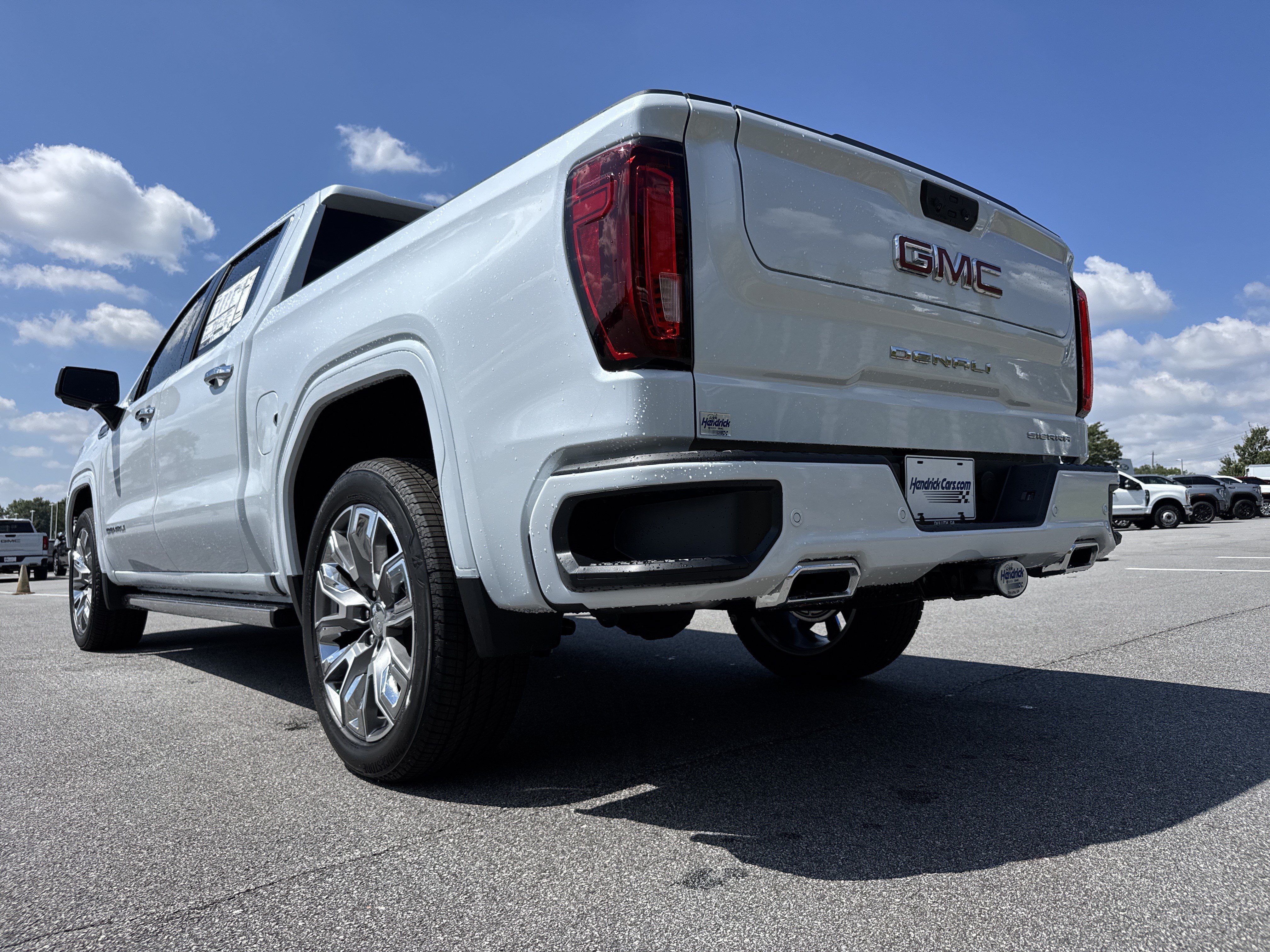 New 2026 GMC Sierra 1500 Denali w/ Denali Reserve Package AWD/4WD image 8