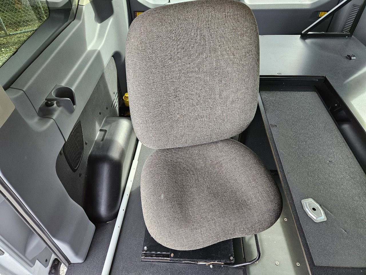 Used 2019 Ford Transit 150 XLT image 28