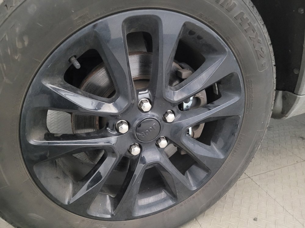 Used 2022 Jeep Grand Cherokee Laredo X image 31