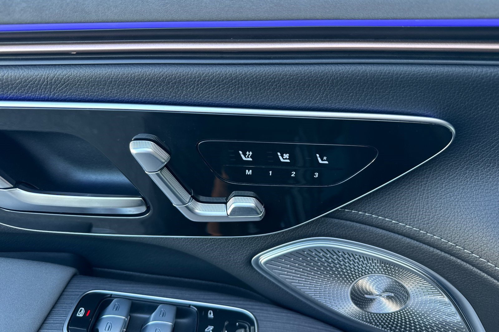 Certified 2024 Mercedes-Benz EQS 450+ SUV image 30