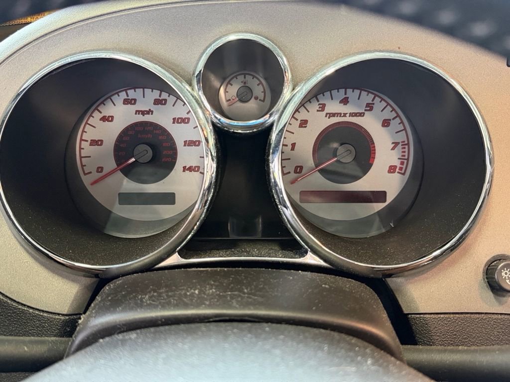 Used 2007 Pontiac Solstice Convertible w/ Premium Package image 17