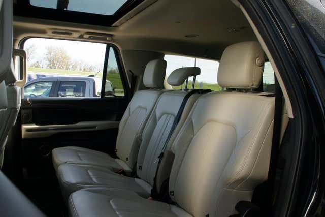 Used 2020 Ford Expedition Platinum image 31