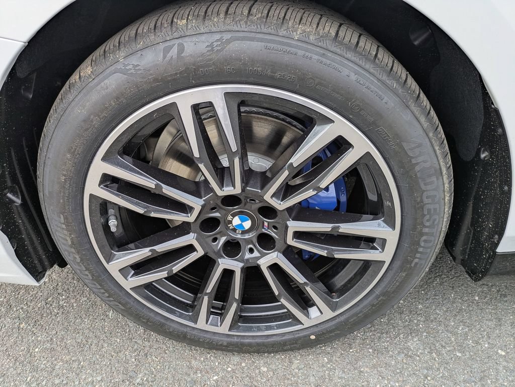 New 2026 BMW 530i xDrive w/ M Sport Package AWD/4WD image 10