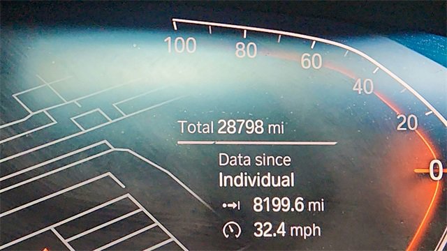 Used 2023 BMW X6 xDrive40i w/ Executive Package image 42