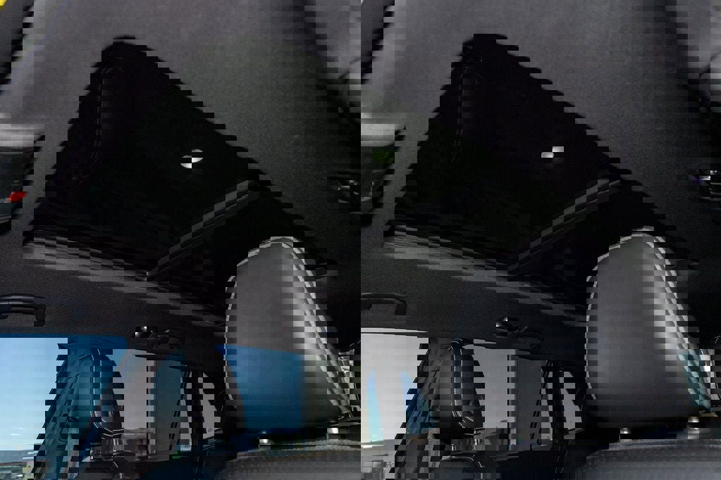 Used 2023 Volkswagen Atlas Cross Sport SE image 19