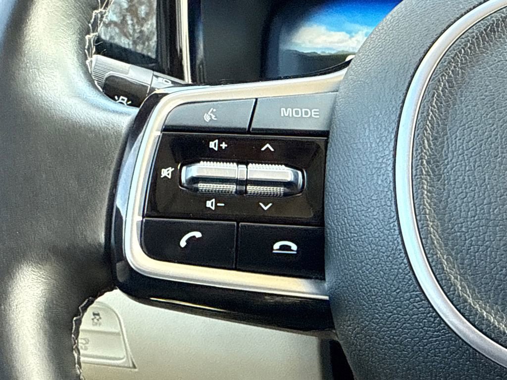Used 2023 Kia Sorento SX FWD image 29