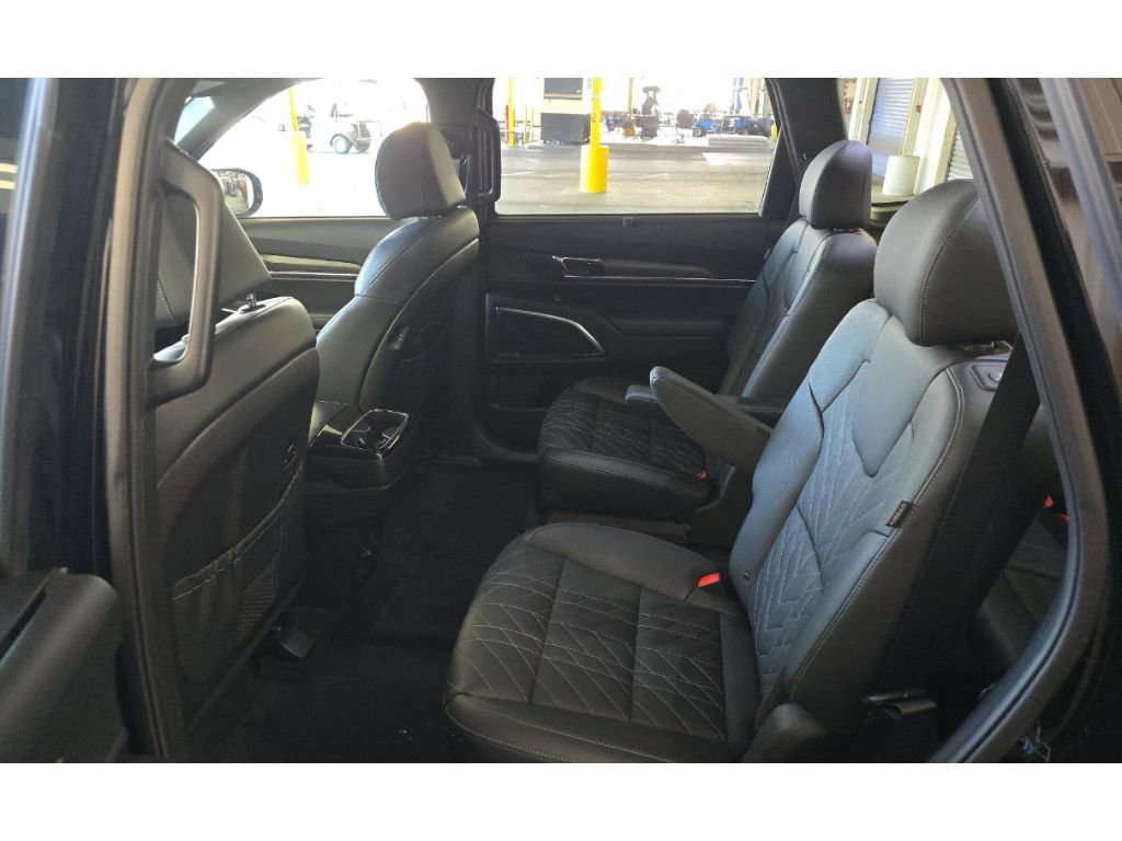 Used 2023 Kia Telluride SX X-Pro image 3