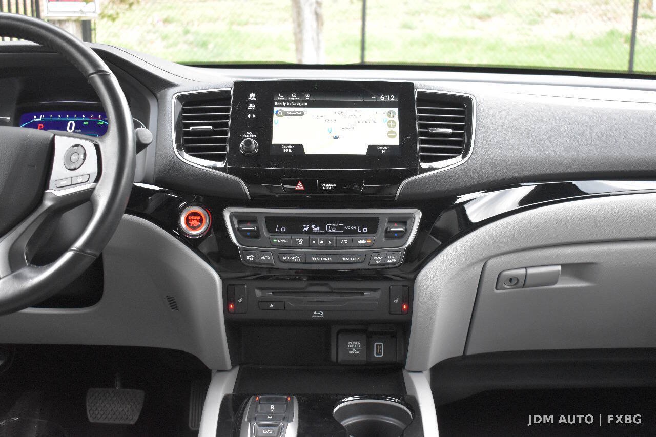 Used 2019 Honda Pilot Touring image 25