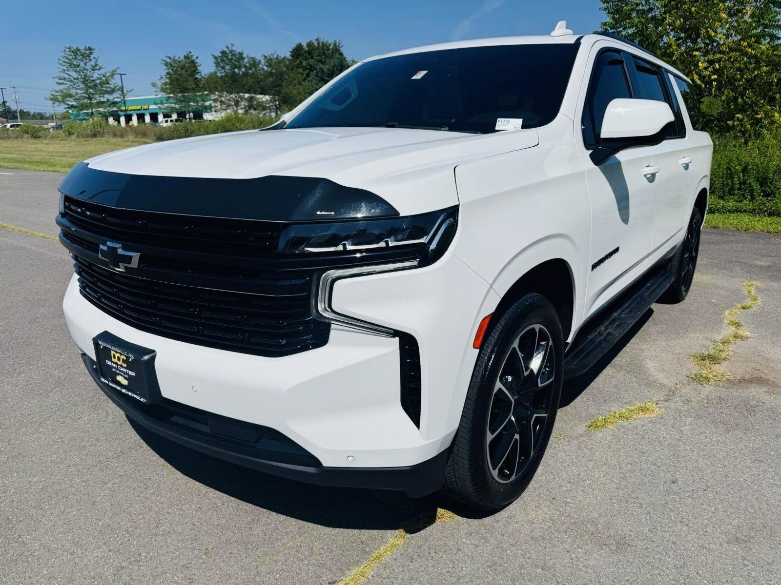 Used 2023 Chevrolet Suburban RST image 2