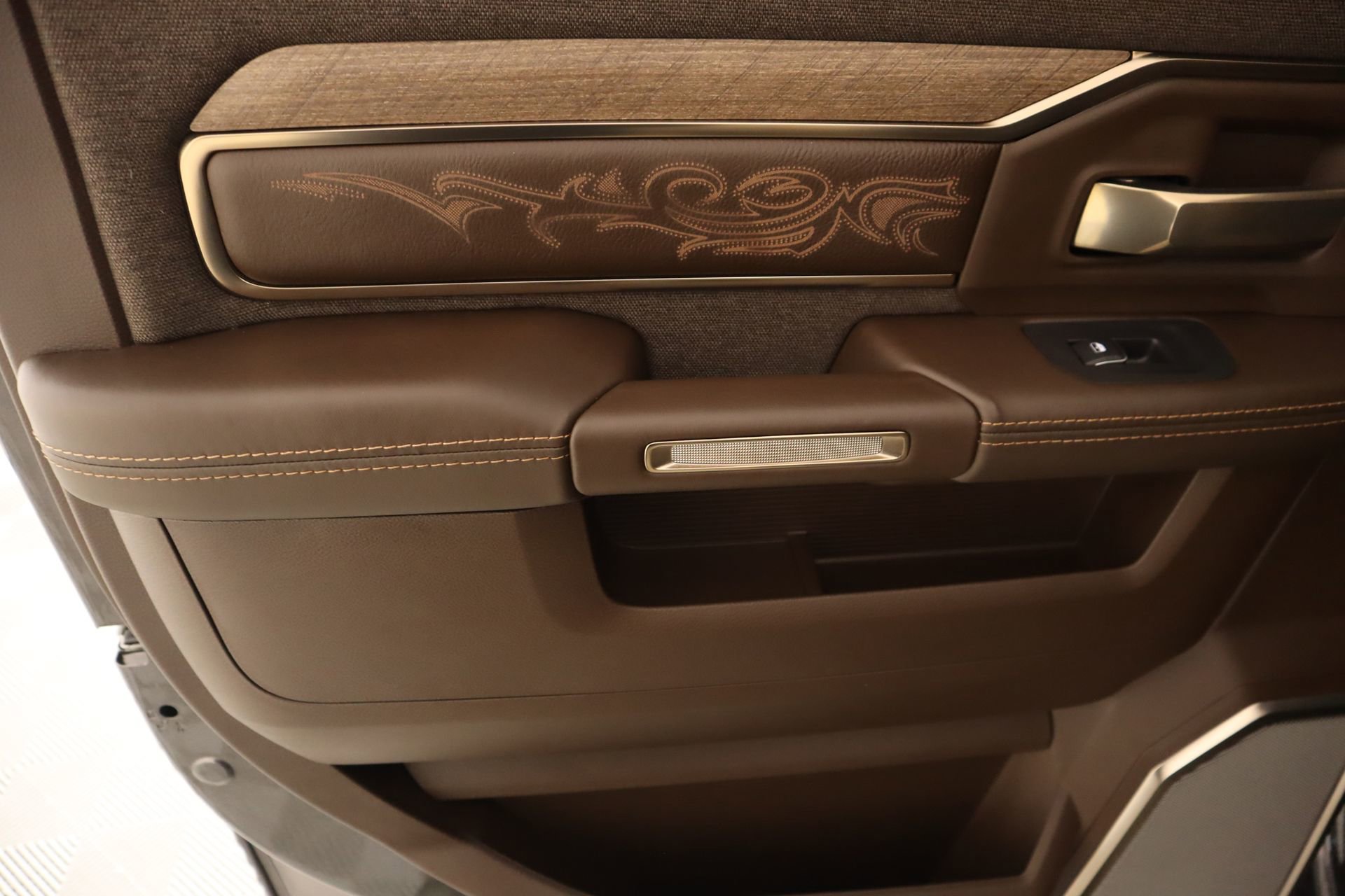 Used 2025 RAM 2500 Limited image 18