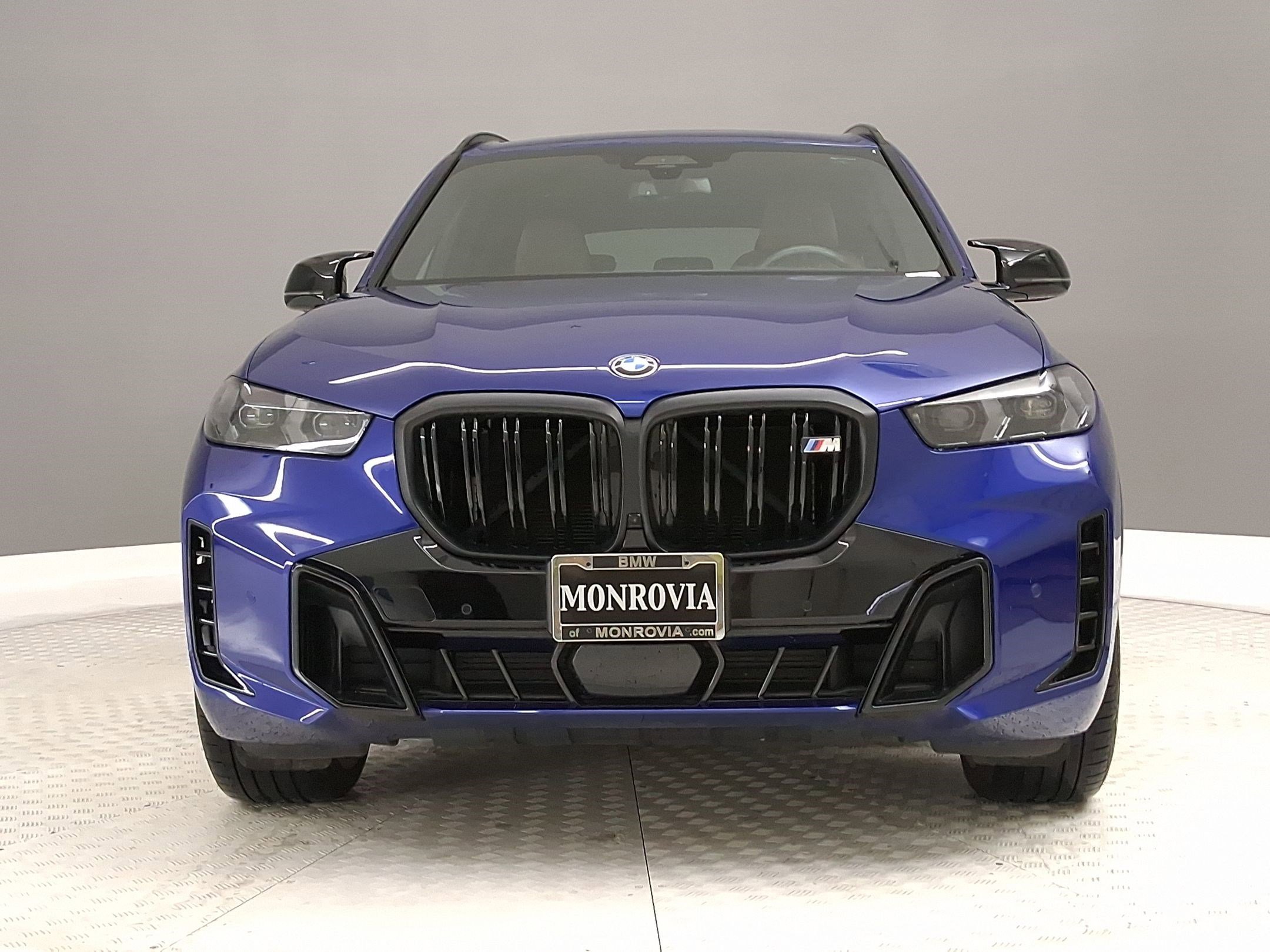 Used 2025 BMW X5 M60i image 4