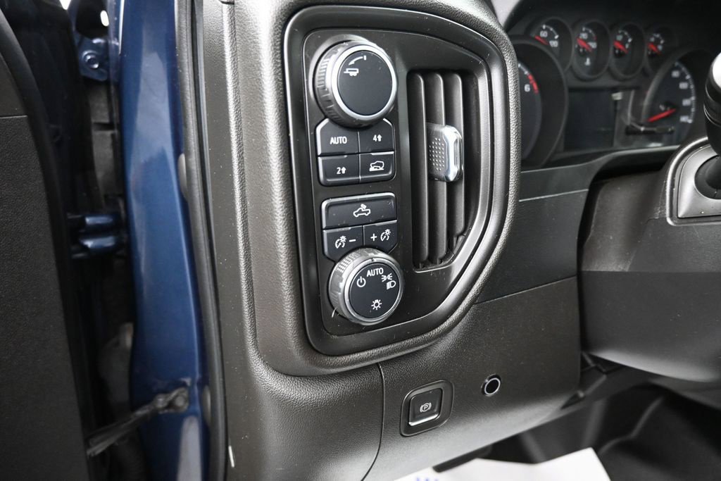 Used 2022 Chevrolet Silverado 1500 Custom w/ LPO, Dark Essentials Package AWD/4WD image 26