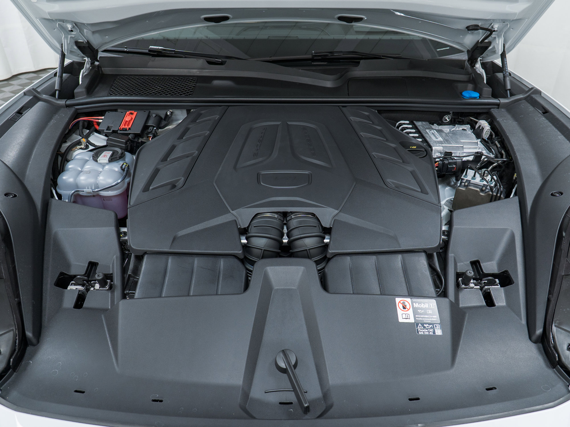 New 2026 Porsche Cayenne S image 10