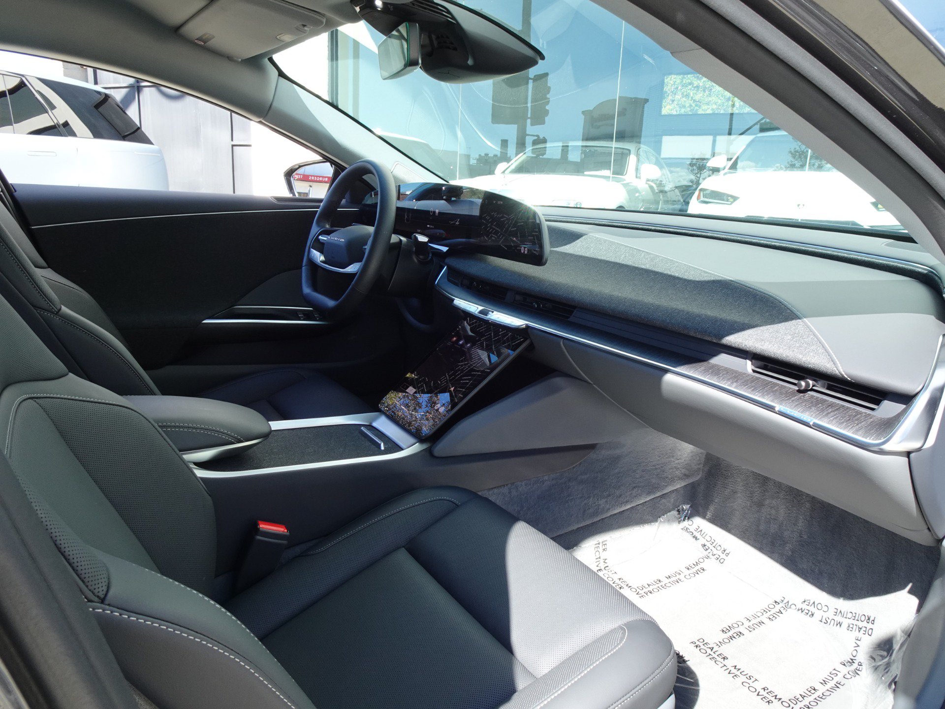Used 2025 Lucid Air Touring AWD/4WD image 18