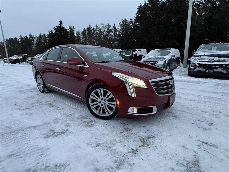 Used 2019 Cadillac XTS Luxury FWD image 2
