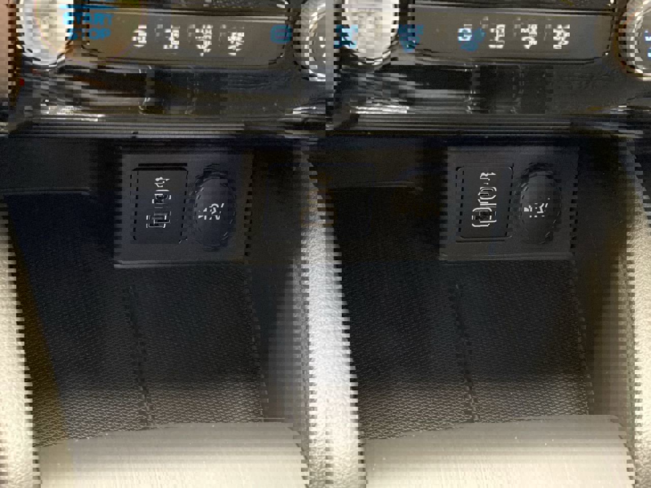 New 2024 Ford Escape SE FWD image 23