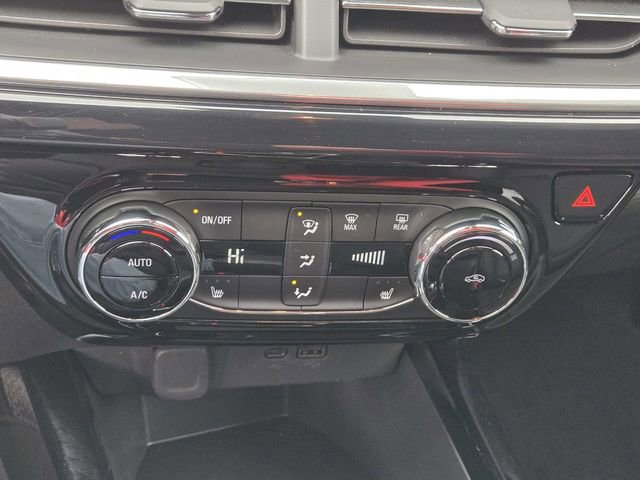 Certified 2025 Chevrolet Trax RS image 23