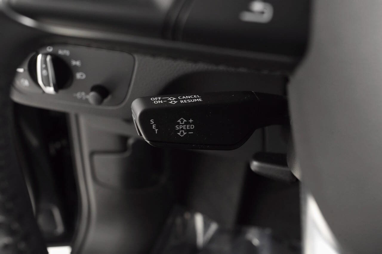 Used 2018 Audi Q5 2.0T Premium Plus image 30