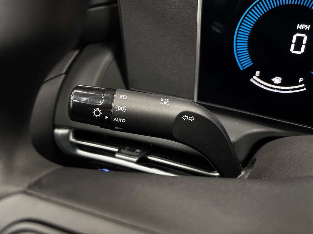 Used 2025 Hyundai Santa Cruz SEL image 24