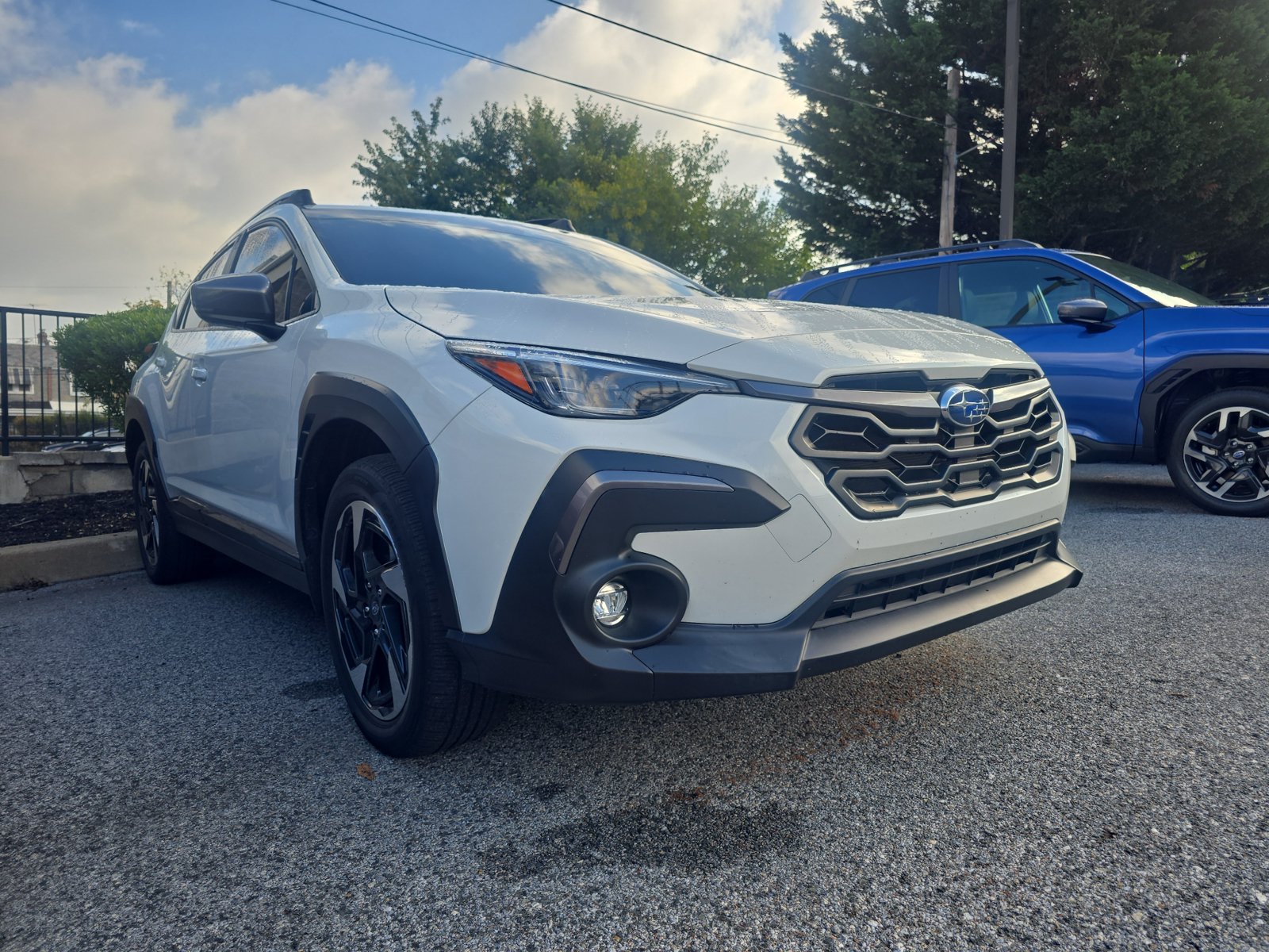 Used 2024 Subaru Crosstrek 2.5i Limited w/ Crosstrek Mirror Package AWD/4WD image 2