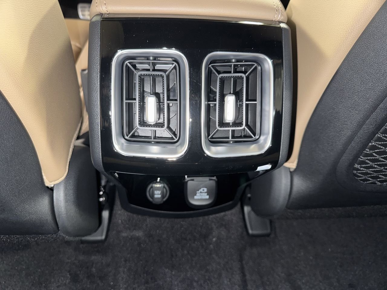 New 2025 Kia Sorento SX Prestige image 29