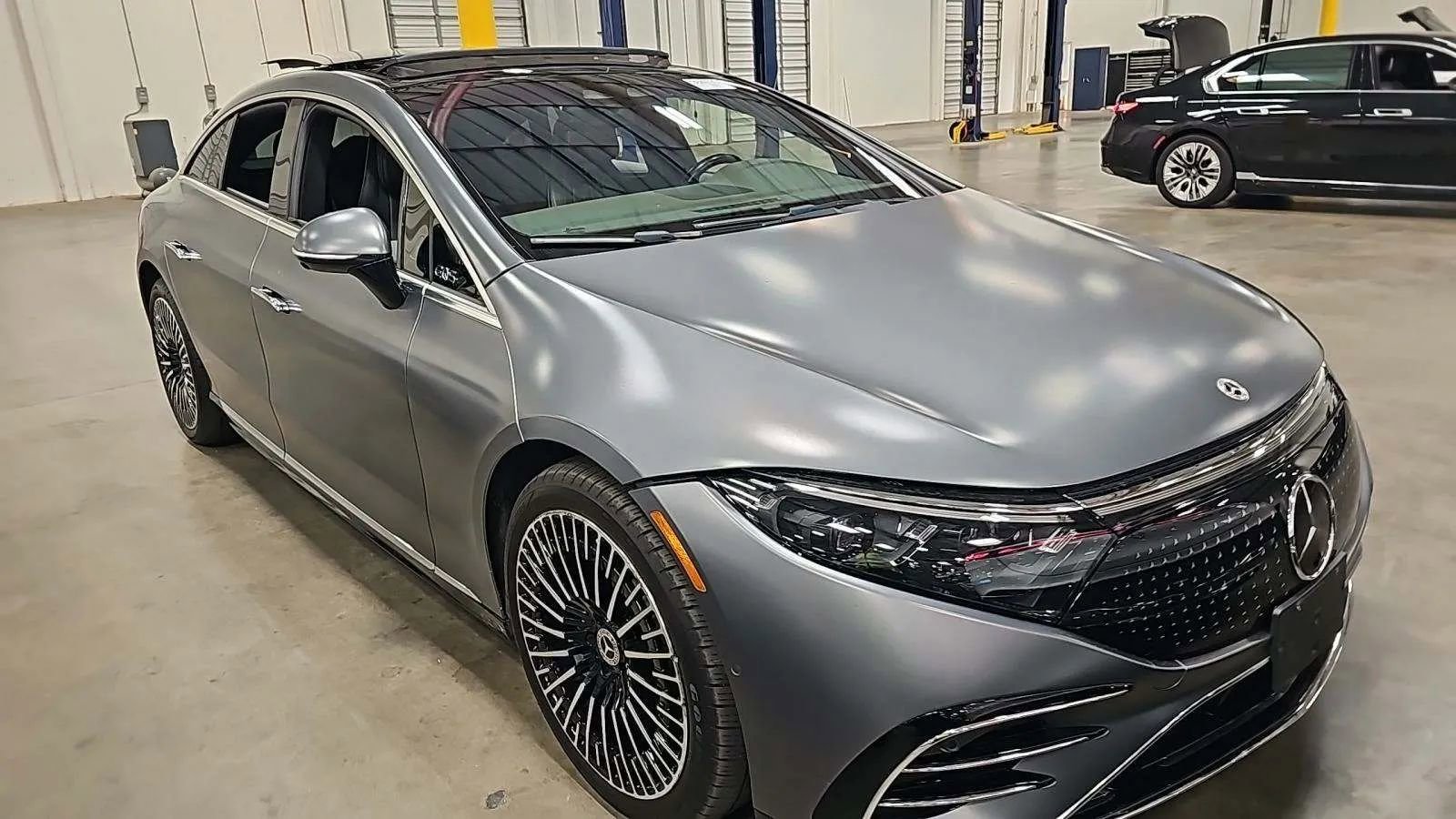 Used 2022 Mercedes-Benz EQS 580 EQS 580 Exclusive 4MATIC Sedan image 1