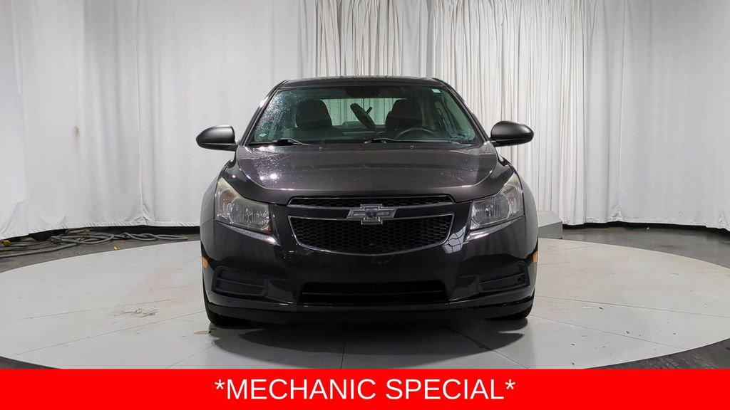 Used 2014 Chevrolet Cruze LS image 3