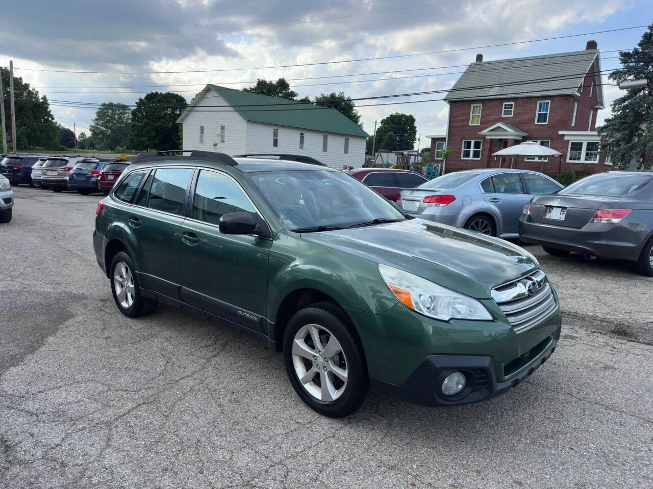 Used 2014 Subaru Outback 2.5i w/ Alloy Wheel Package AWD/4WD image 3