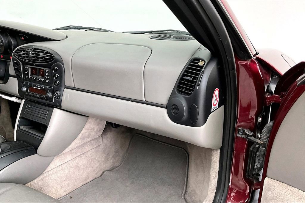 Used 2000 Porsche Boxster image 21