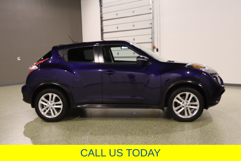 Used 2016 Nissan Juke SL FWD image 12