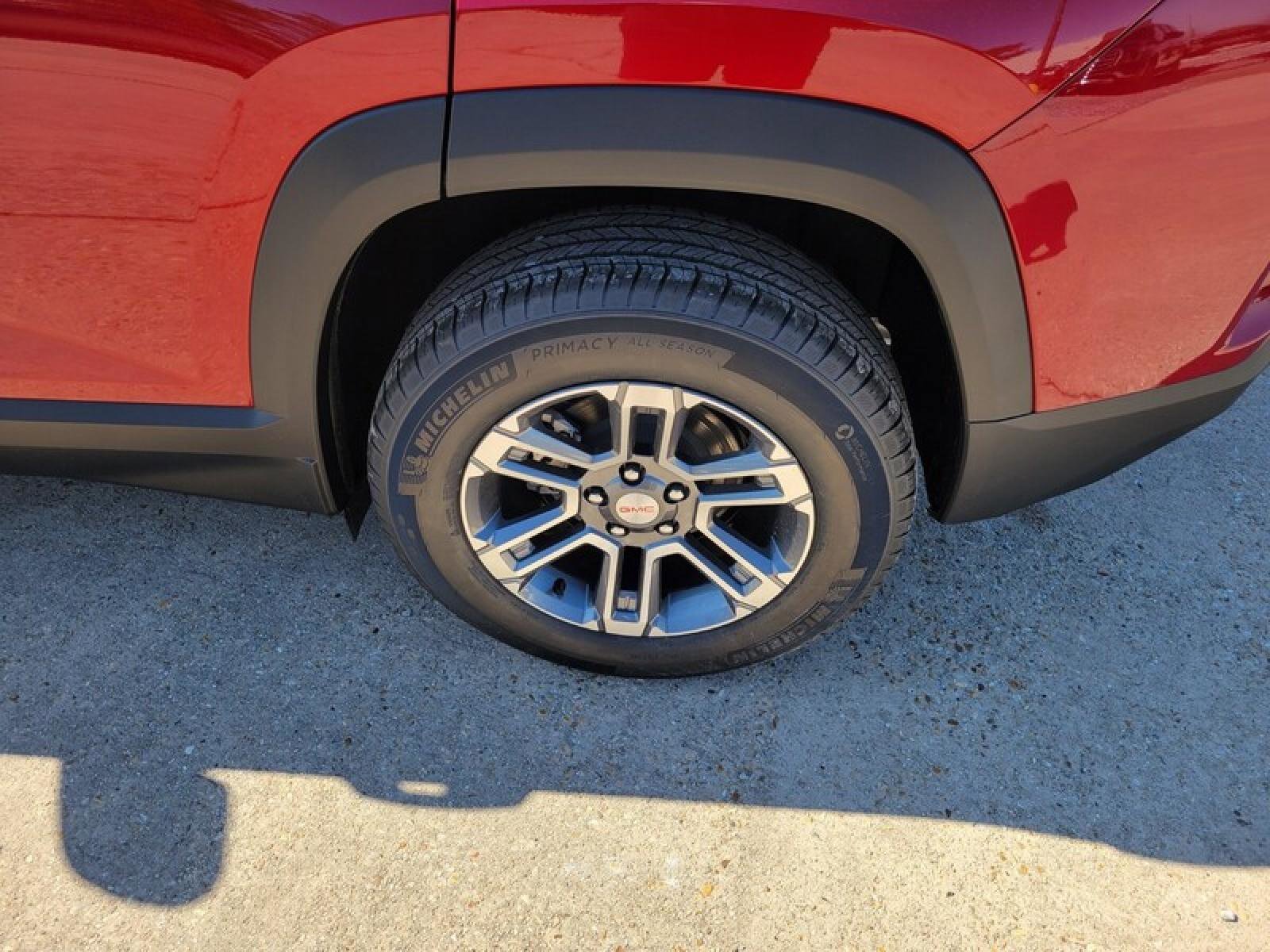 New 2026 GMC Terrain Elevation FWD image 8