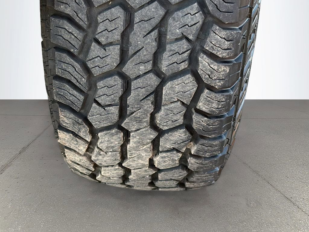 Used 2024 Nissan Frontier PRO-4X w/ Technology Package image 40