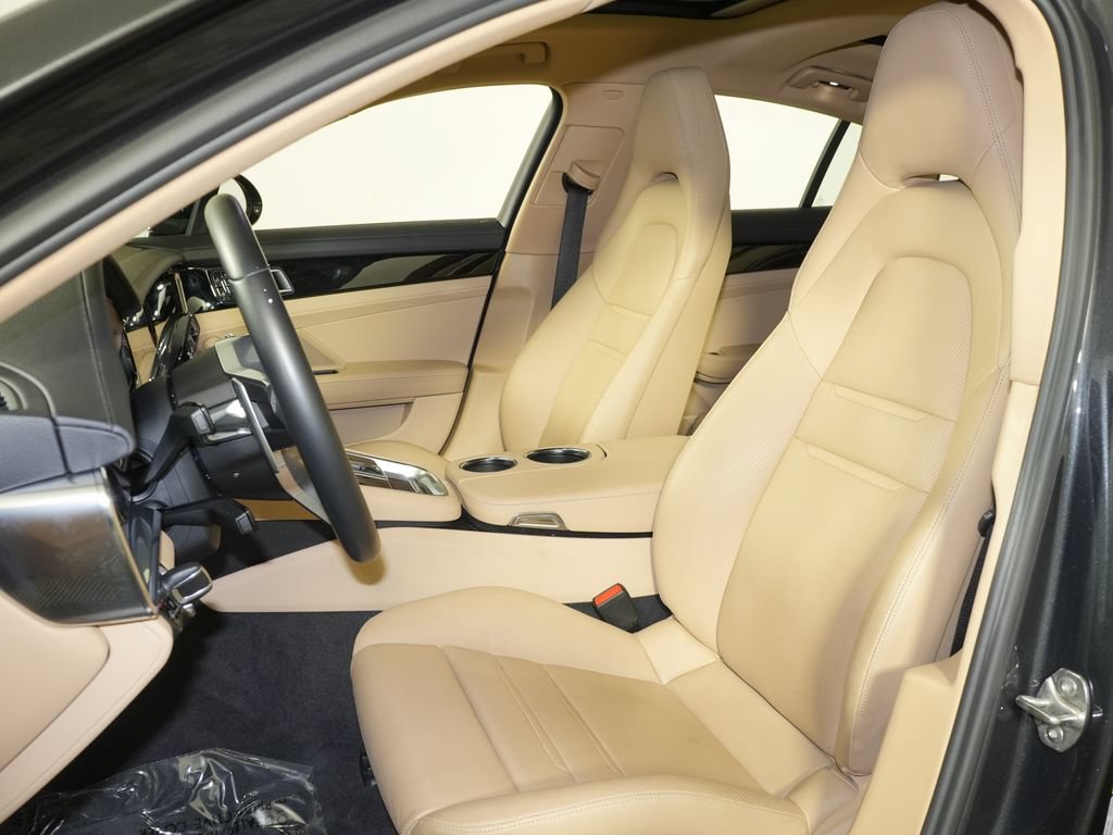 Certified 2020 Porsche Panamera 4S AWD/4WD image 5