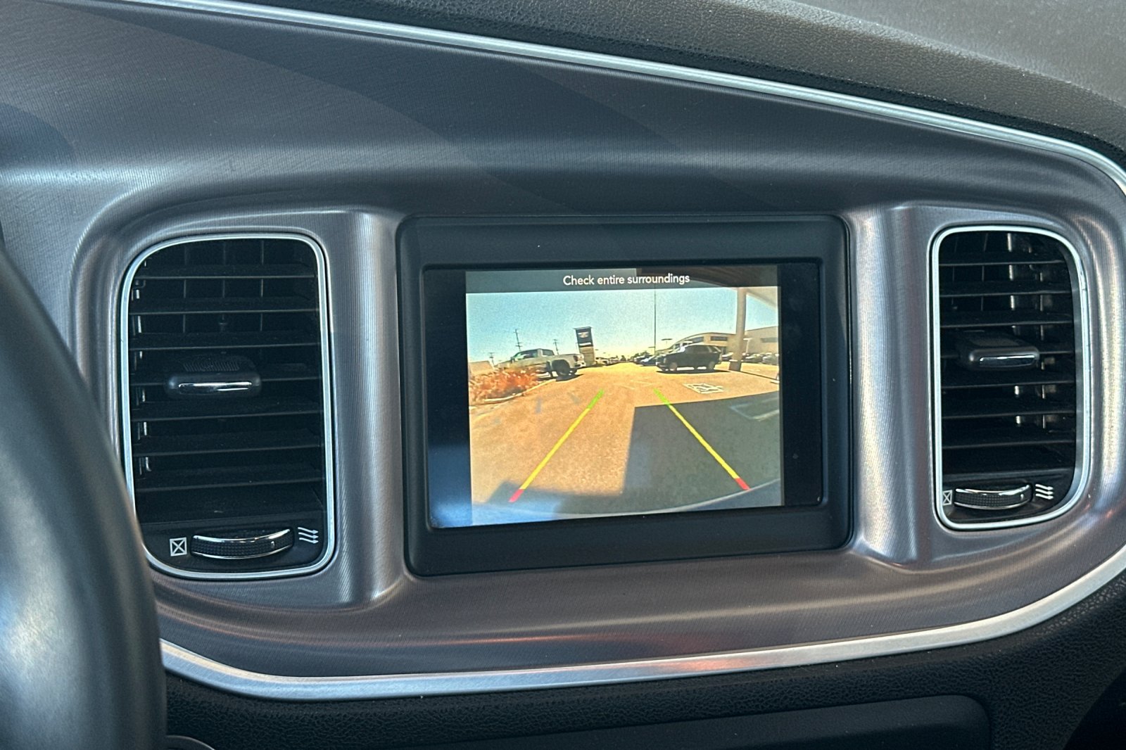 Used 2019 Dodge Charger SXT RWD image 23